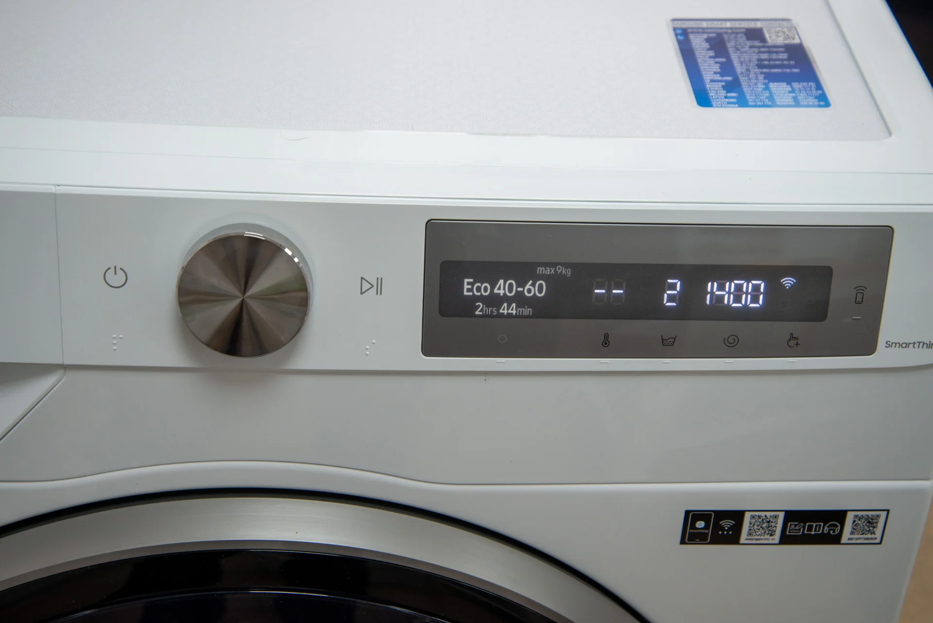 Returned Washing Machines Side by Side